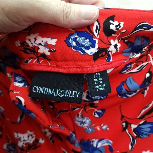 Cynthia Rowley Red and Blue Floral Ankle Pants Size 6 - Picture 8 of 11